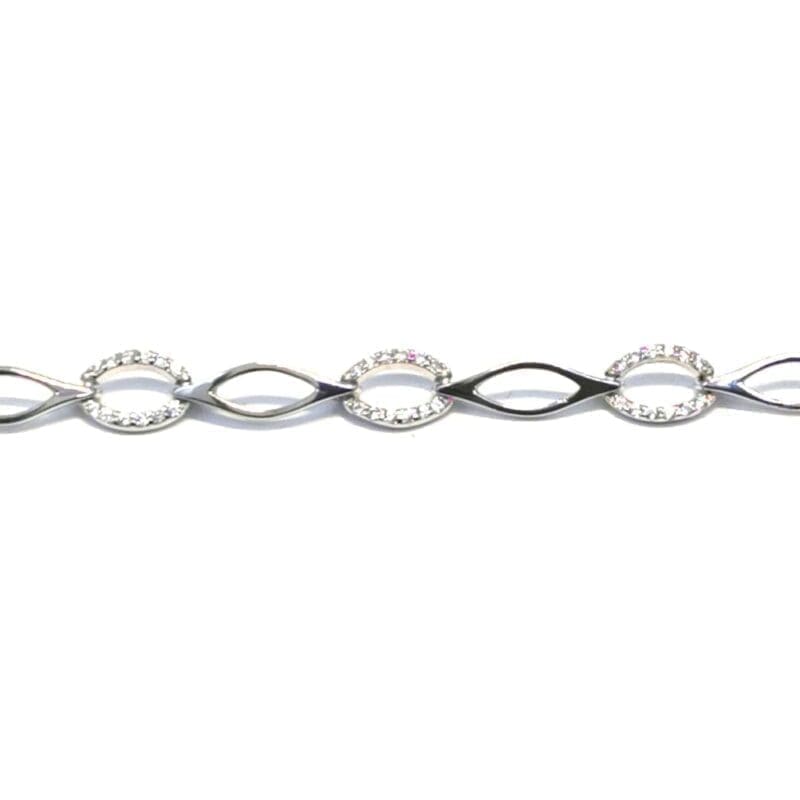 white stone fantasy pattern bracelet in hallmarked, rhodium-plated 925 sterling silver – detail view – DRESCHER Jewellery®