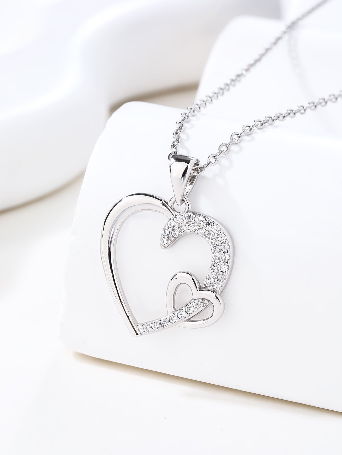 Asymmetrical heart pendant with zirconia in hallmarked, rhodium-plated 925 sterling silver – dimensions view – DRESCHER Jewellery®
