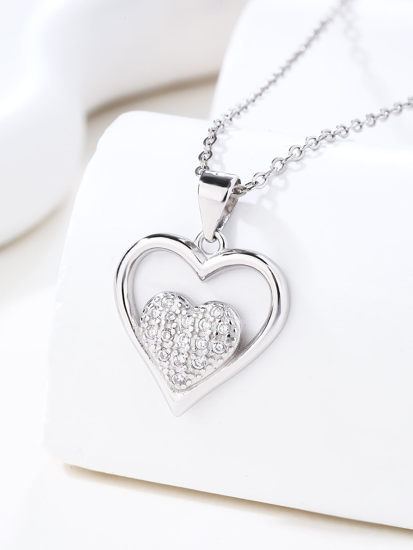 Double heart pendant with zirconia in hallmarked, rhodium-plated 925 sterling silver – dimensions view – DRESCHER Jewellery®