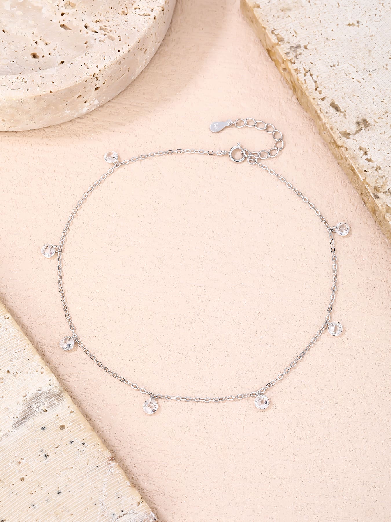 anklet with white zirconia stones (24+4 cm) in hallmarked, rhodium-plated 925 sterling silver – dimensions view – DRESCHER Jewellery®