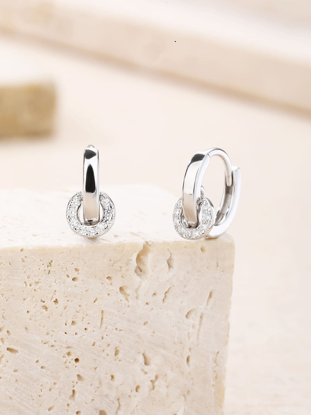 white cubic zirconia stone hoop earrings in hallmarked, rhodium-plated 925 sterling silver – dimensions view – DRESCHER Jewellery®