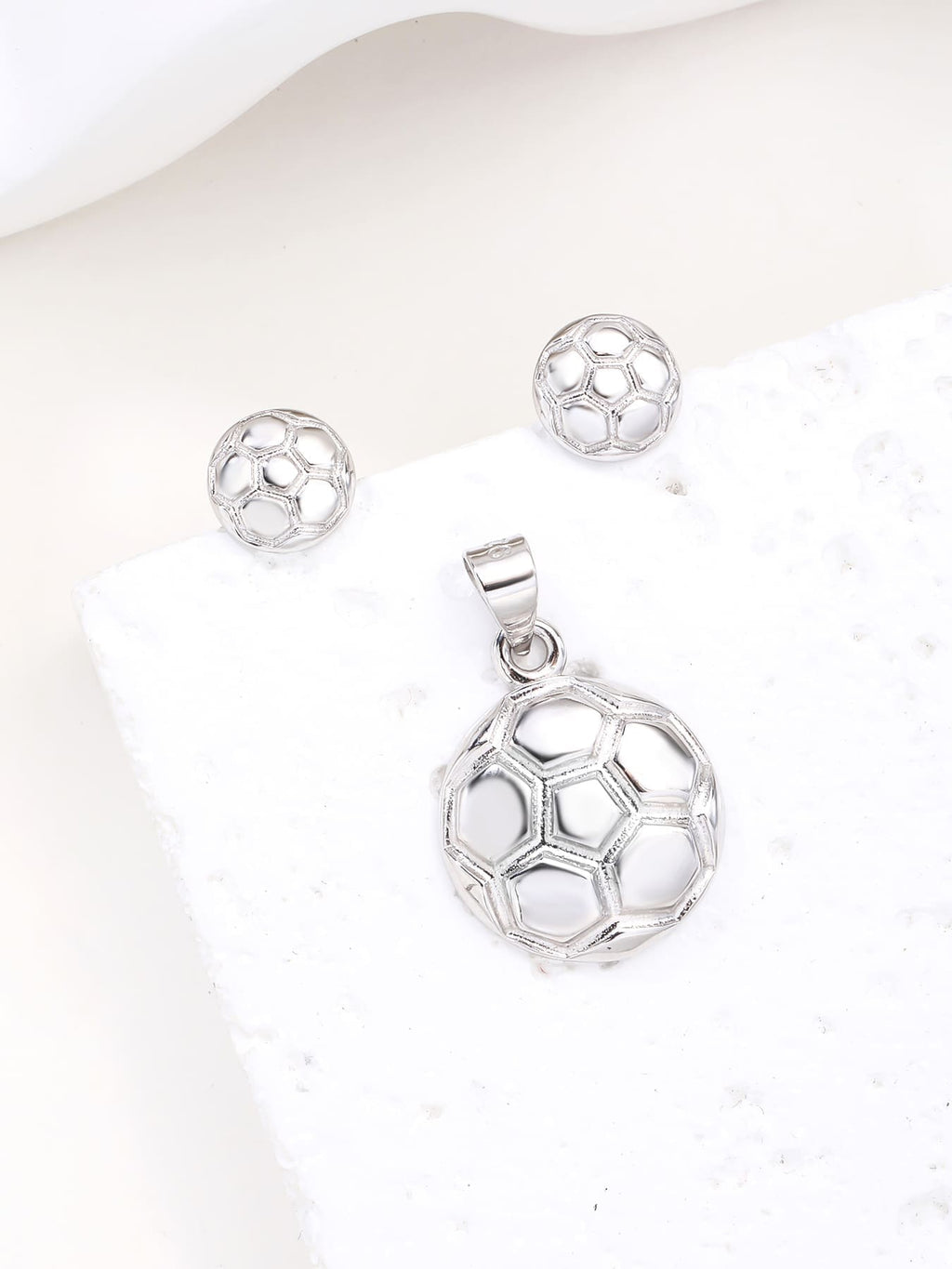 football wedge set in hallmarked, rhodium-plated 925 sterling silver – display view – DRESCHER Jewellery®