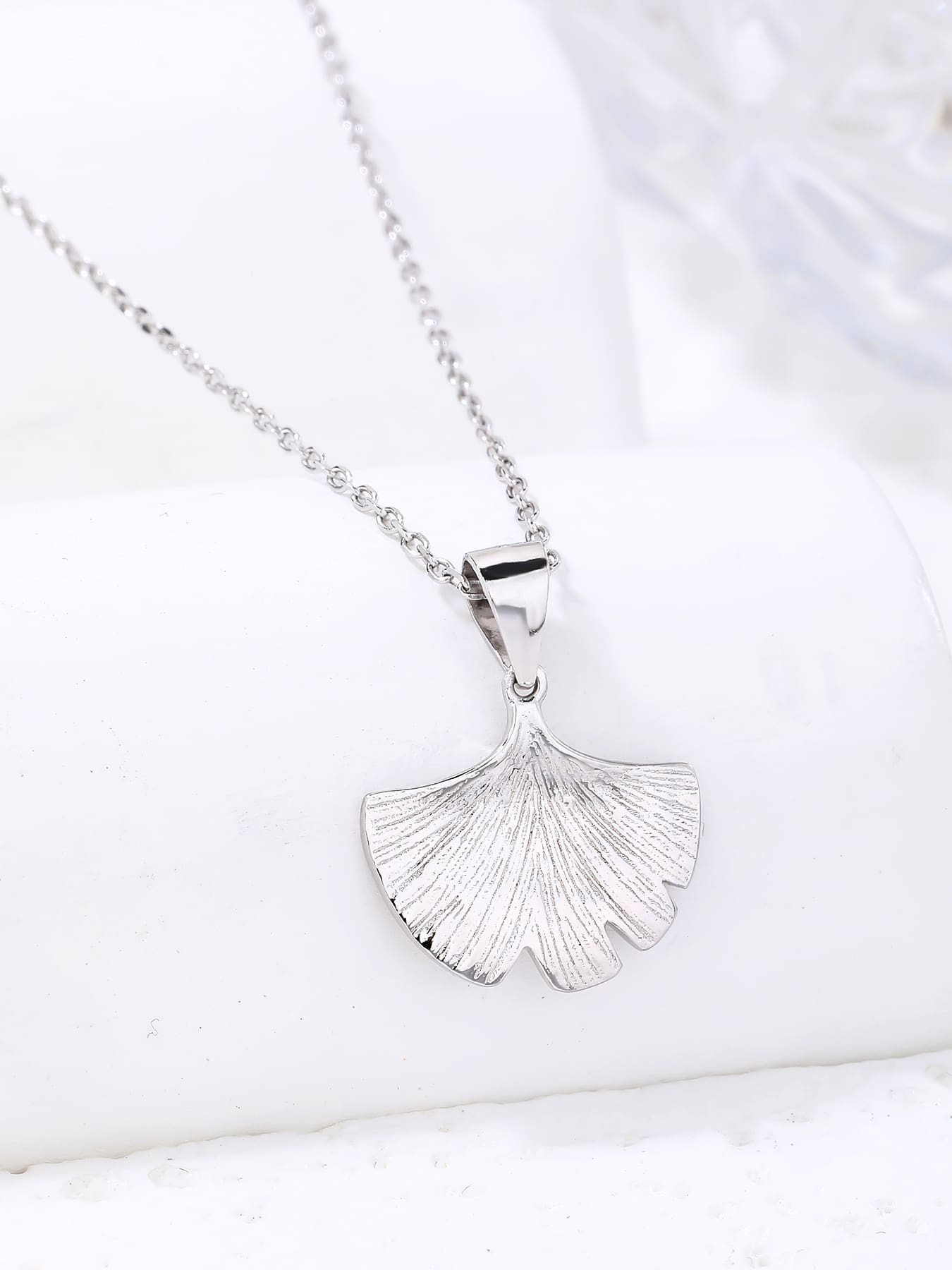 Silver ginkgo biloba leaf necklace