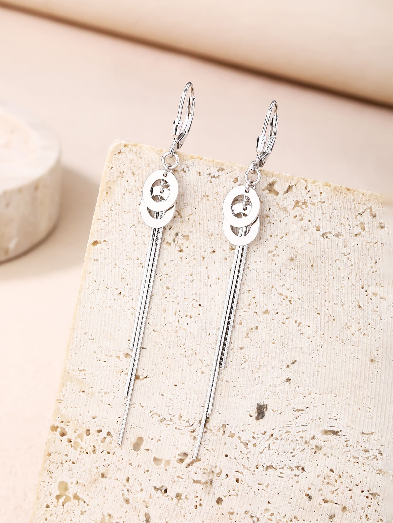 Circle motif chain drop leverback earrings in hallmarked, rhodium-plated 925 sterling silver – display view – DRESCHER Jewellery®