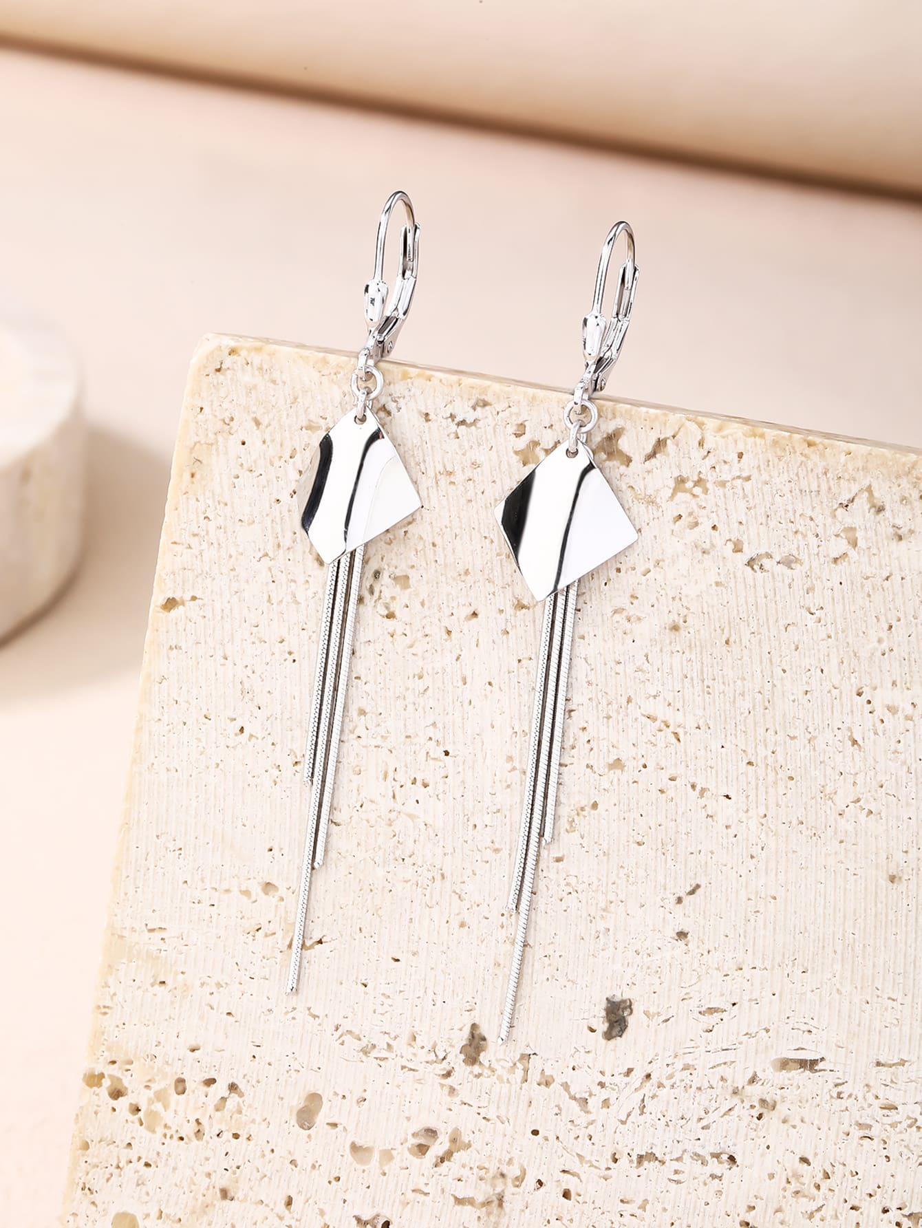 Geometric diamond-motif chain drop leverback earrings in hallmarked, rhodium-plated 925 sterling silver – display view – DRESCHER Jewellery®