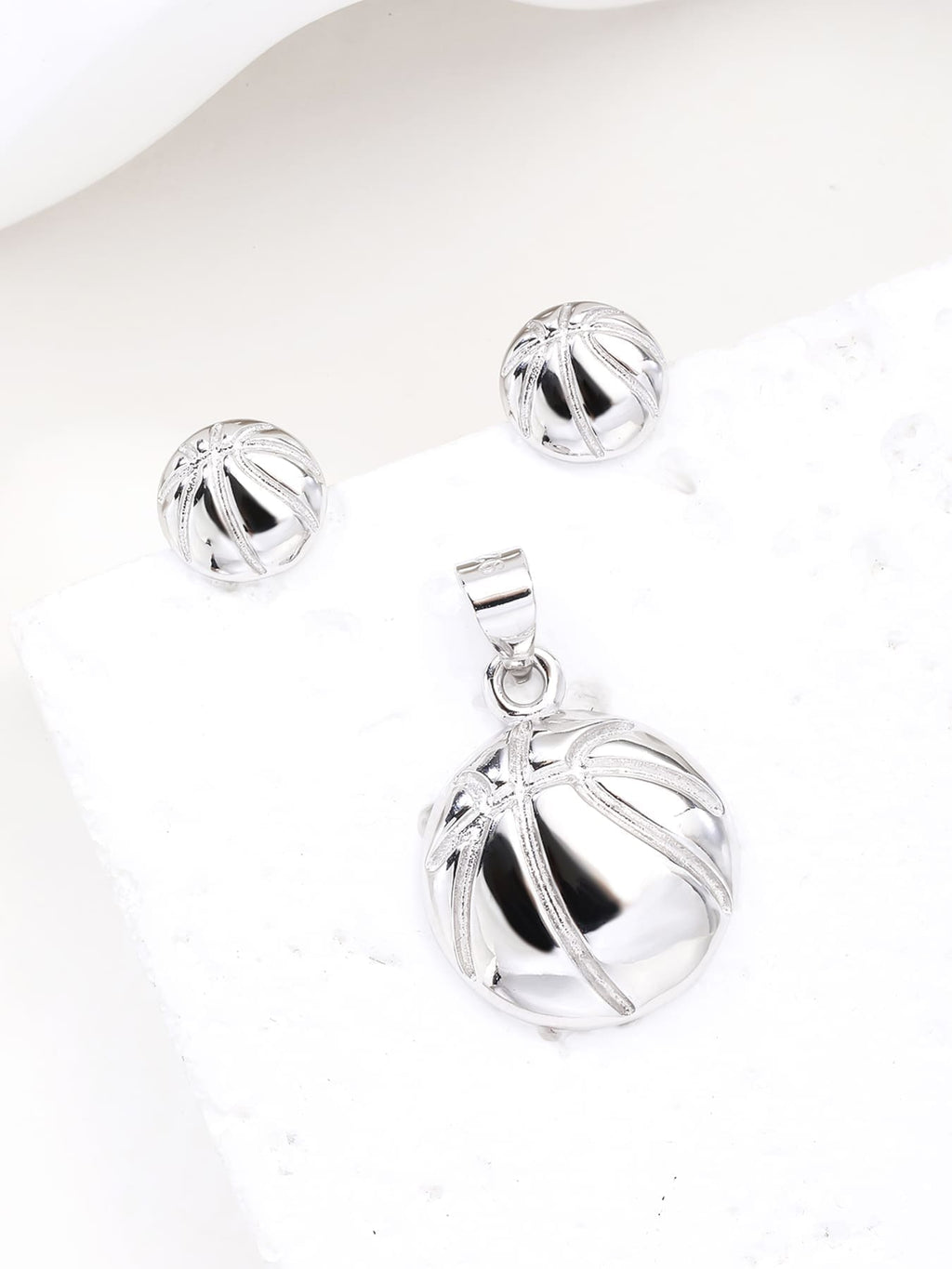basketball wedge set in hallmarked, rhodium-plated 925 sterling silver – display view – DRESCHER Jewellery®