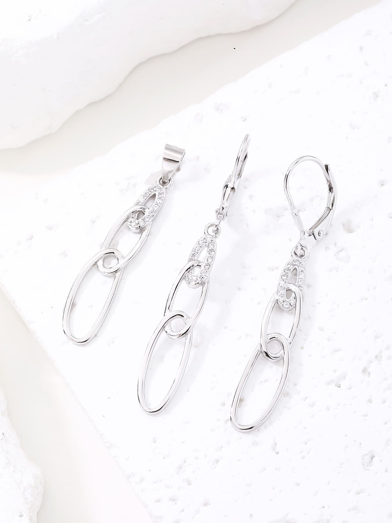 chain eye set with white stones in hallmarked, rhodium-plated 925 sterling silver – component view – DRESCHER Jewellery®