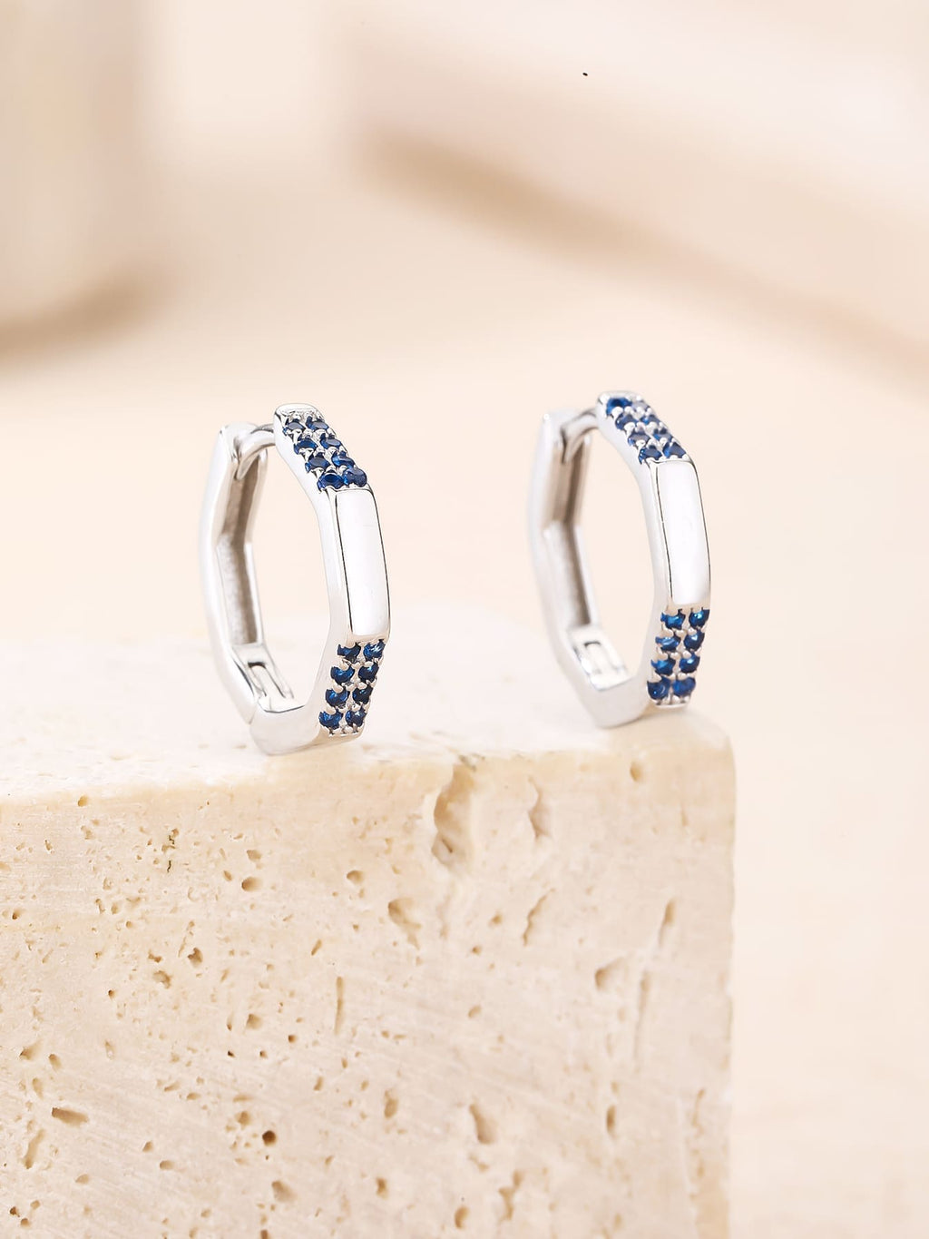 octagonal dark blue stone earrings in hallmarked, rhodium-plated 925 sterling silver – dimensions view – DRESCHER Jewellery®