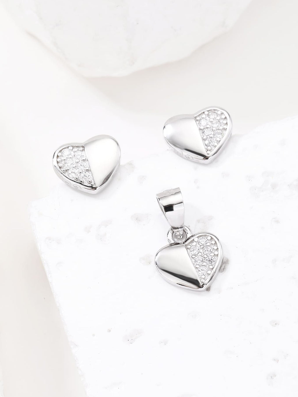 heart set with white stones in hallmarked, rhodium-plated 925 sterling silver – component view – DRESCHER Jewellery®