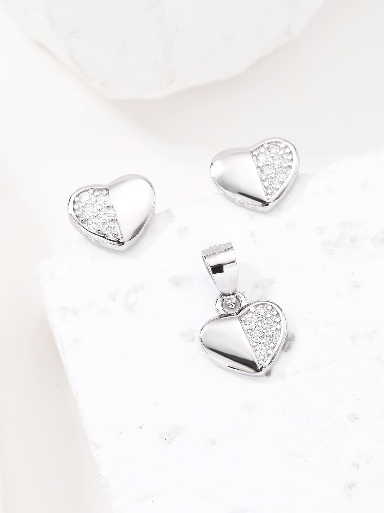 heart set with white stones in hallmarked, rhodium-plated 925 sterling silver – component view – DRESCHER Jewellery®