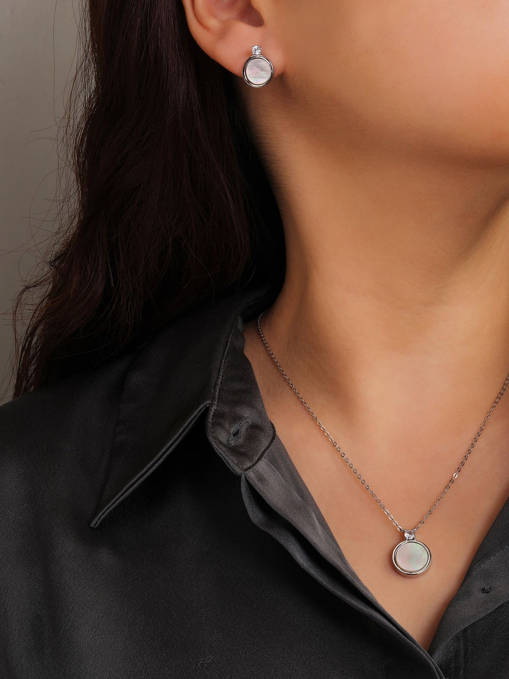 Mother of pearl silver bezel set with cubic zirconia stones - without chain, with silver components crafted from hallmarked, rhodium-plated 925 sterling silver – alternate component view – DRESCHER Jewellery®