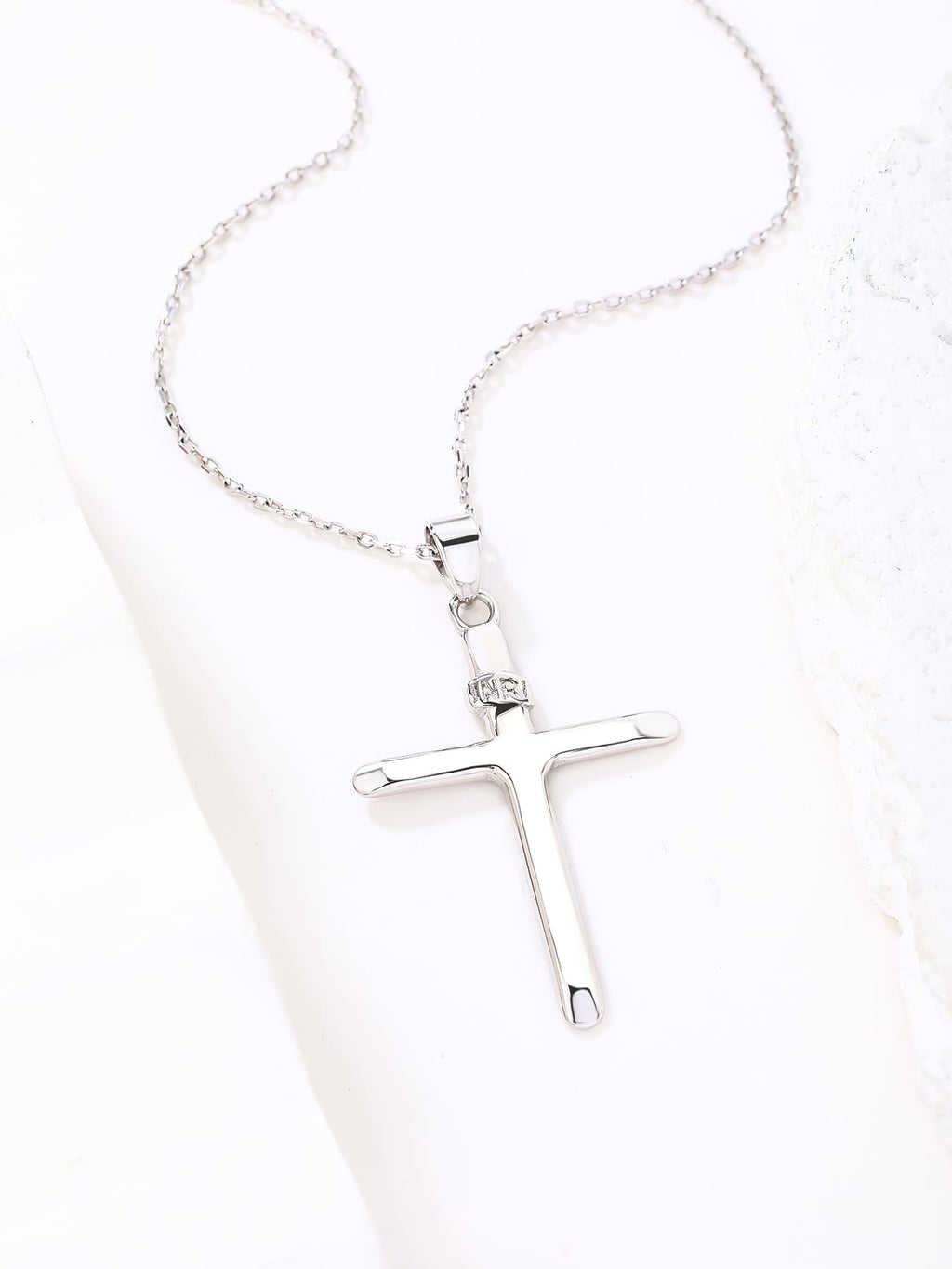 cross pendant with "INRI" inscription in hallmarked, rhodium-plated 925 sterling silver – dimensions view – DRESCHER Jewellery®