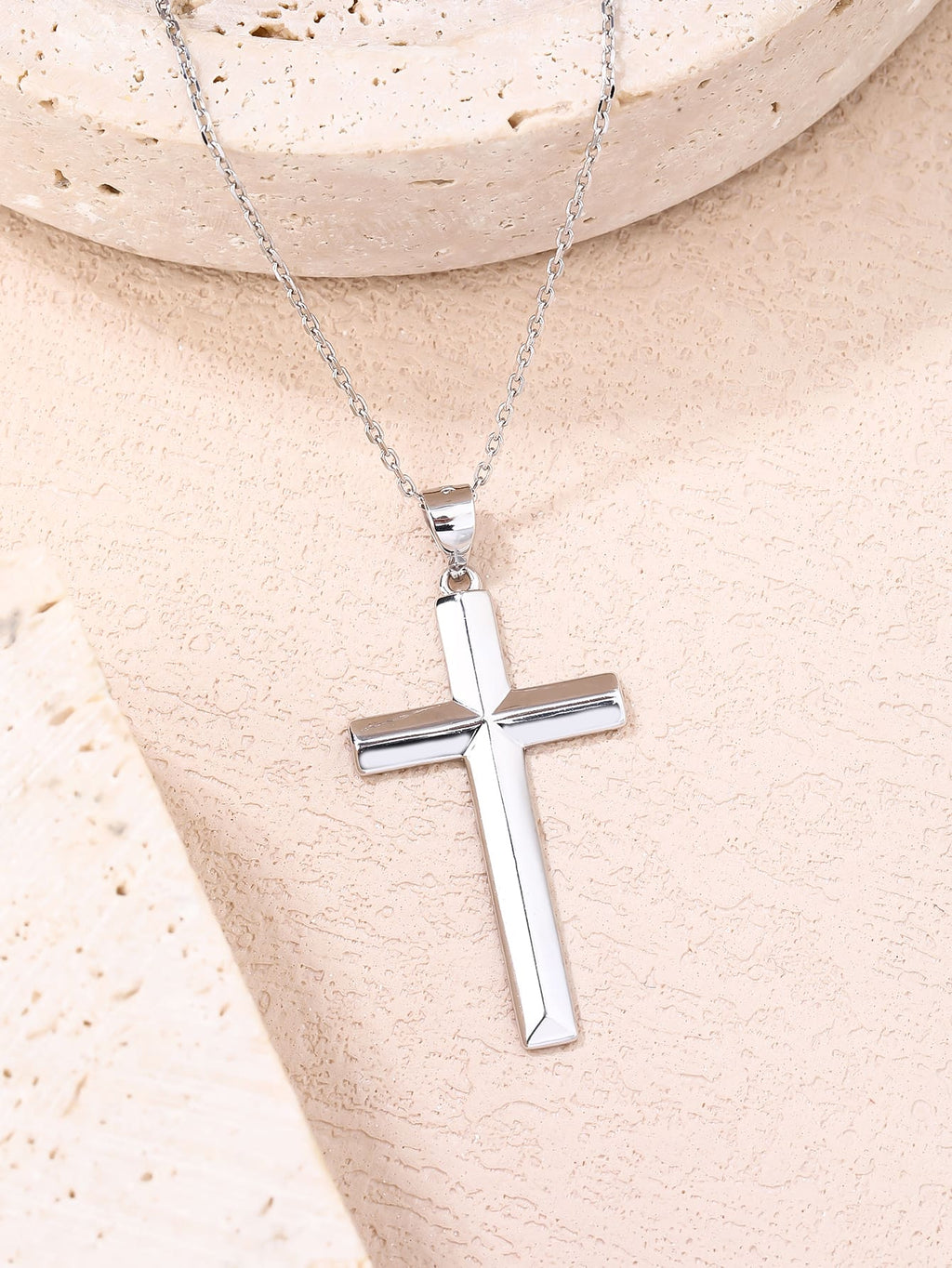 cross pendant in hallmarked, rhodium-plated 925 sterling silver – display view – DRESCHER Jewellery®