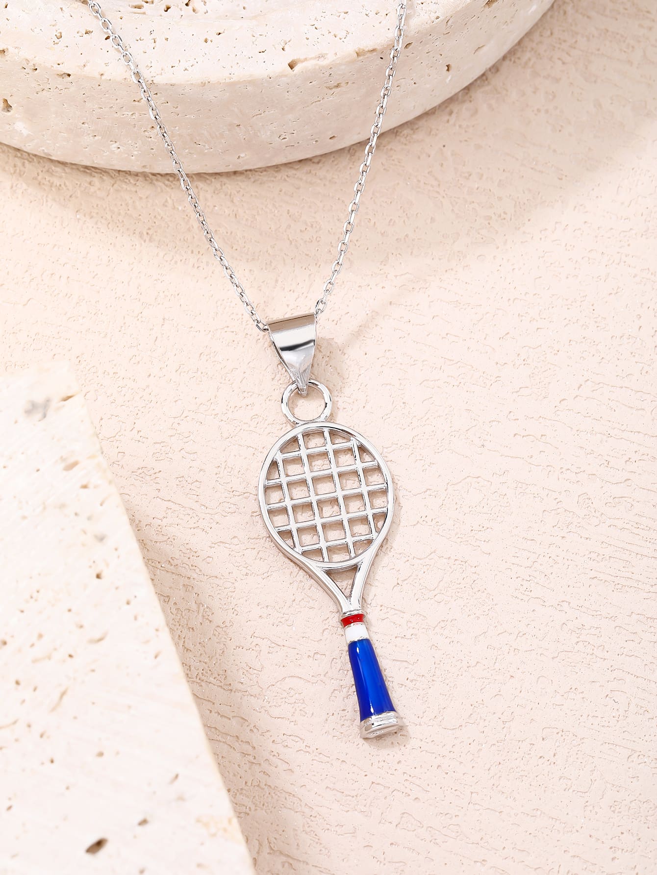 Tennis racket pendant in hallmarked, rhodium-plated 925 sterling silver – dimensions view – DRESCHER Jewellery®