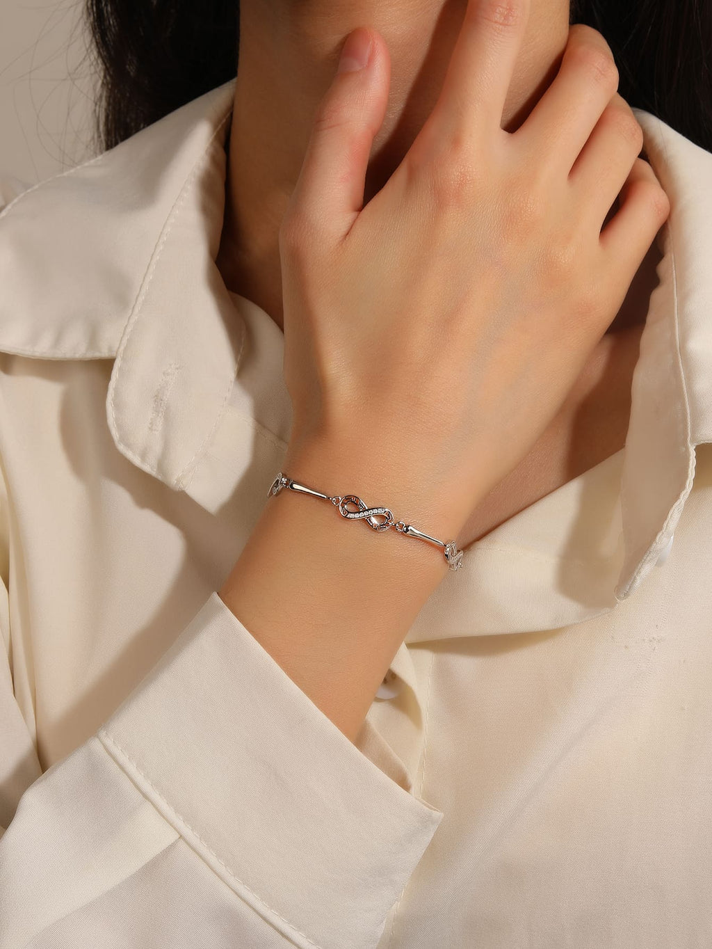 bracelet with infinity symbol and zirconia decoration in hallmarked, rhodium-plated 925 sterling silver – dimensions view – DRESCHER Jewellery®