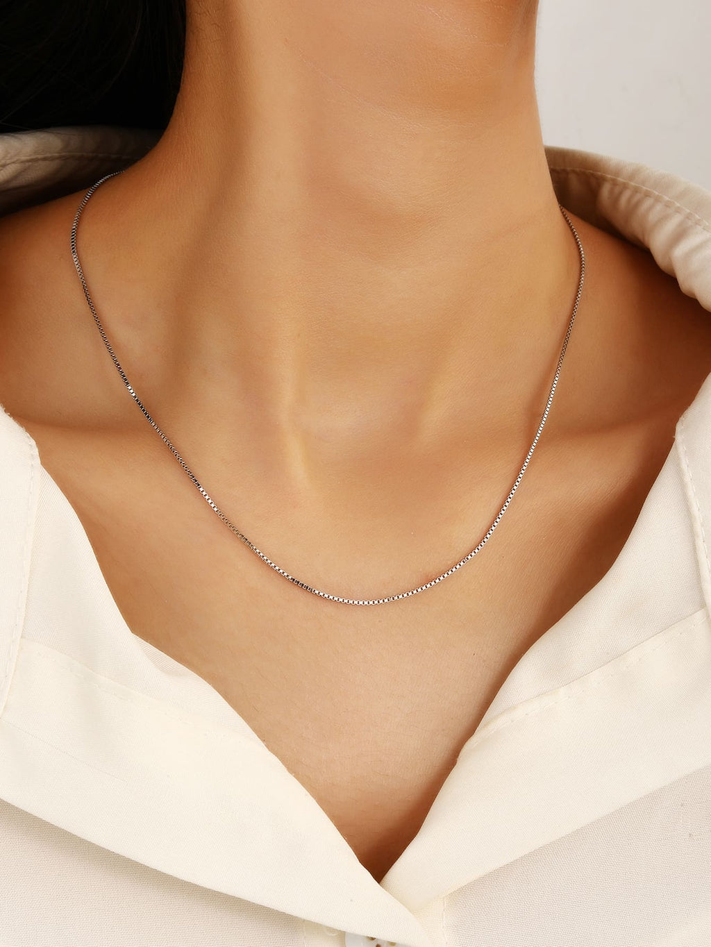 Thin cubic silver necklace (45 cm) in hallmarked, rhodium-plated 925 sterling silver – worn view – DRESCHER Jewellery®