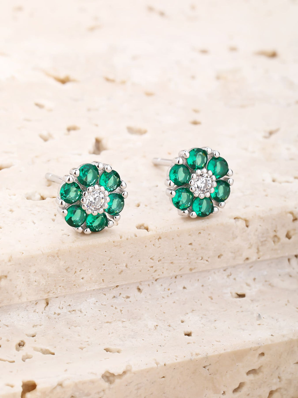 green flower stud earrings in hallmarked, rhodium-plated 925 sterling silver – display view – DRESCHER Jewellery®