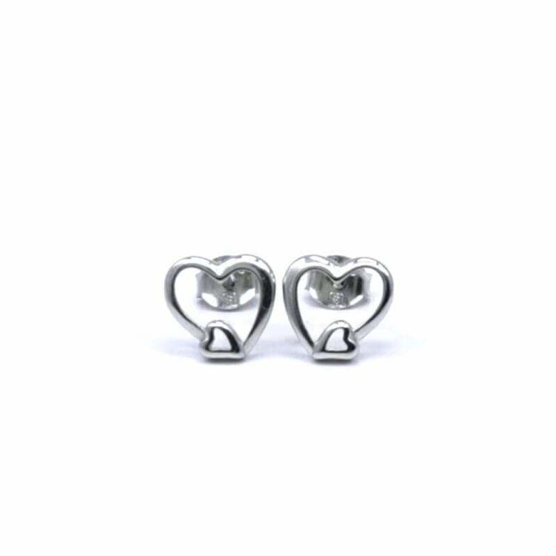 Double-heart contour stud earrings in hallmarked, rhodium-plated 925 sterling silver – front view – DRESCHER Jewellery®