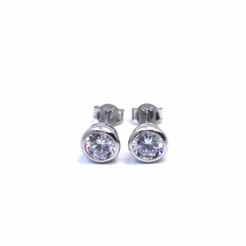 Round halo white stone stud earrings in hallmarked, rhodium-plated 925 sterling silver – front view – DRESCHER Jewellery®
