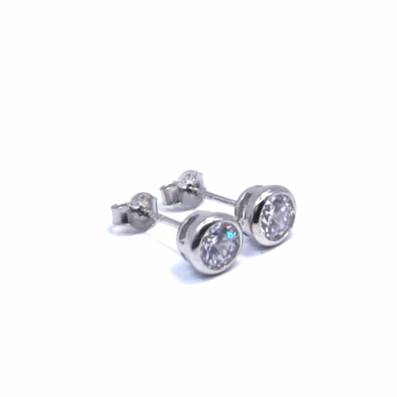 Round halo white stone stud earrings in hallmarked, rhodium-plated 925 sterling silver – back view – DRESCHER Jewellery®