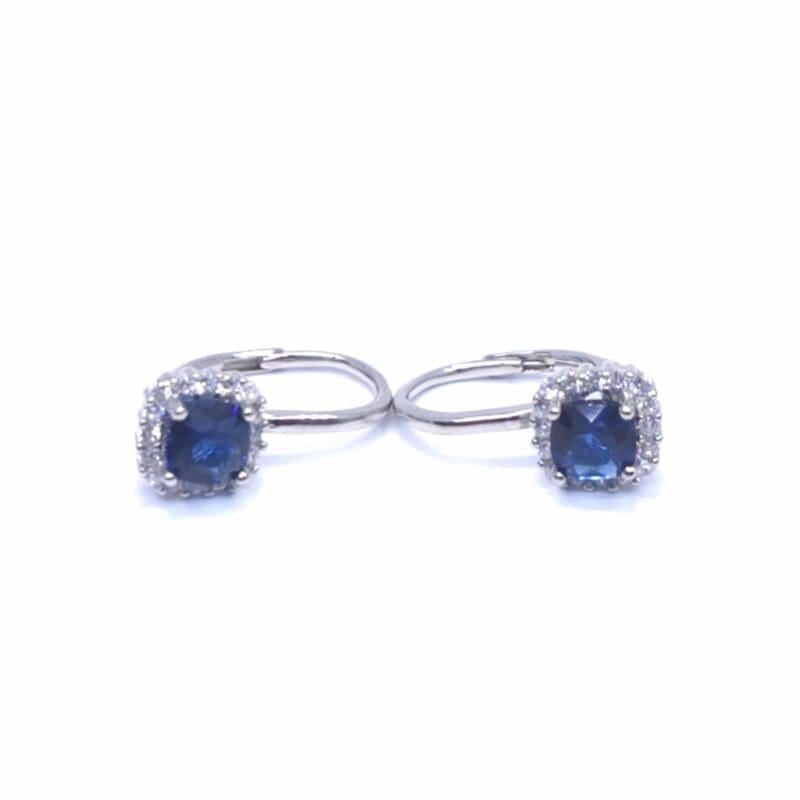 Dark blue four-claw stone leverback earrings in hallmarked, rhodium-plated 925 sterling silver – front and side views – DRESCHER Jewellery®