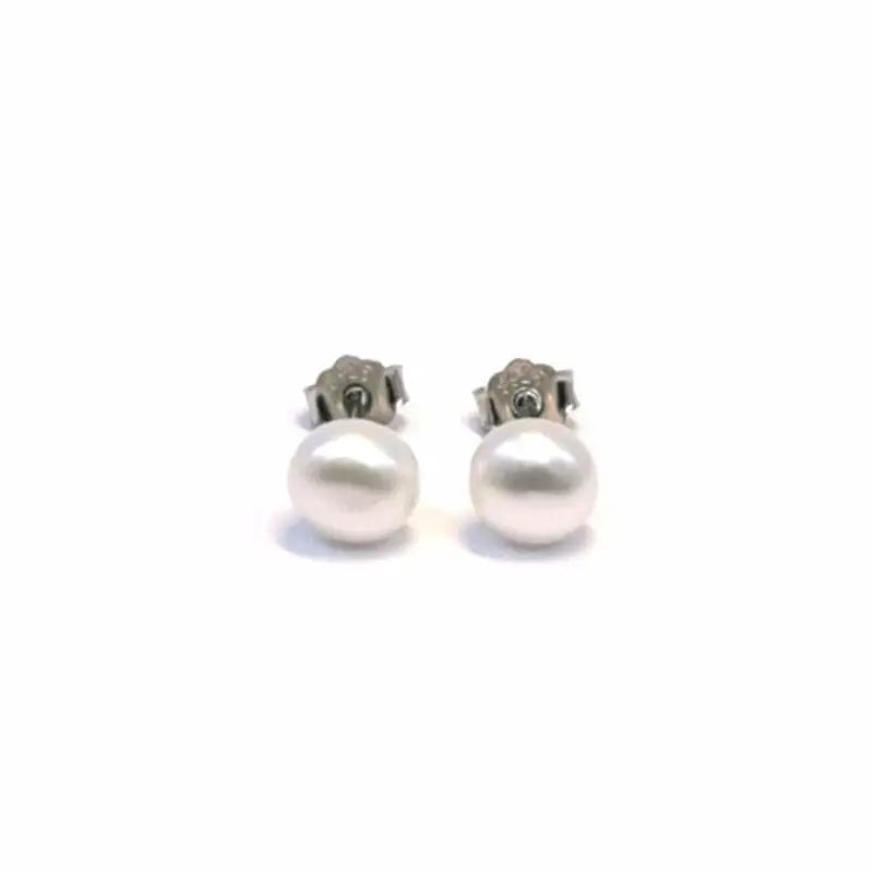 Silver pearl earrings with 5-6 mm pearl