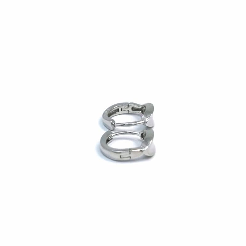Polished small hoop earrings in hallmarked, rhodium-plated 925 sterling silver – side view – DRESCHER Jewellery®