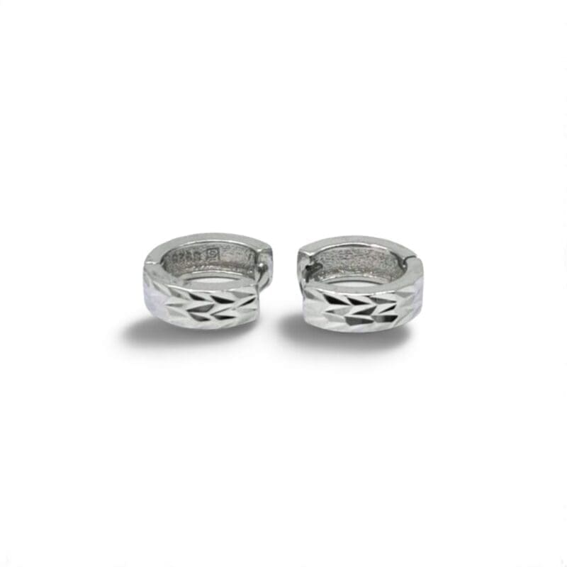 Engraved-line hoop earrings in hallmarked, rhodium-plated 925 sterling silver – front view – DRESCHER Jewellery®