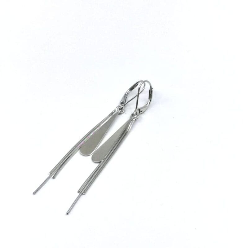 Polished teardrop and chain drop leverback earrings in hallmarked, rhodium-plated 925 sterling silver – angled view – DRESCHER Jewellery®