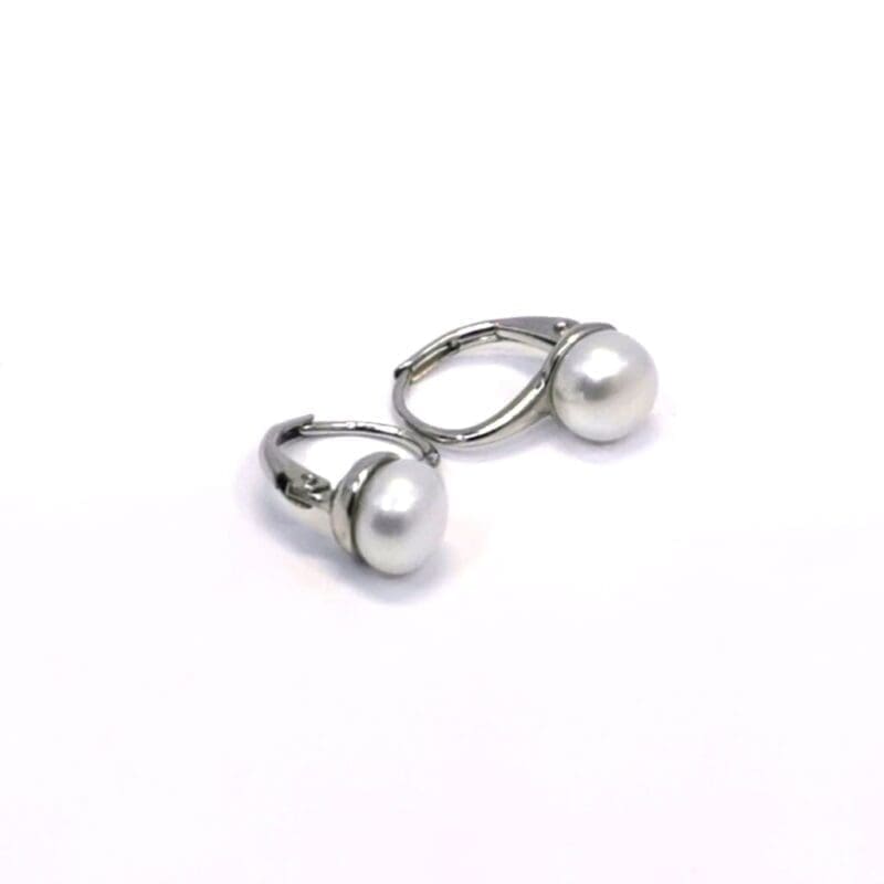 pearl earrings with patent closure, with silver components crafted from hallmarked, rhodium-plated 925 sterling silver – alternate side view – DRESCHER Jewellery®