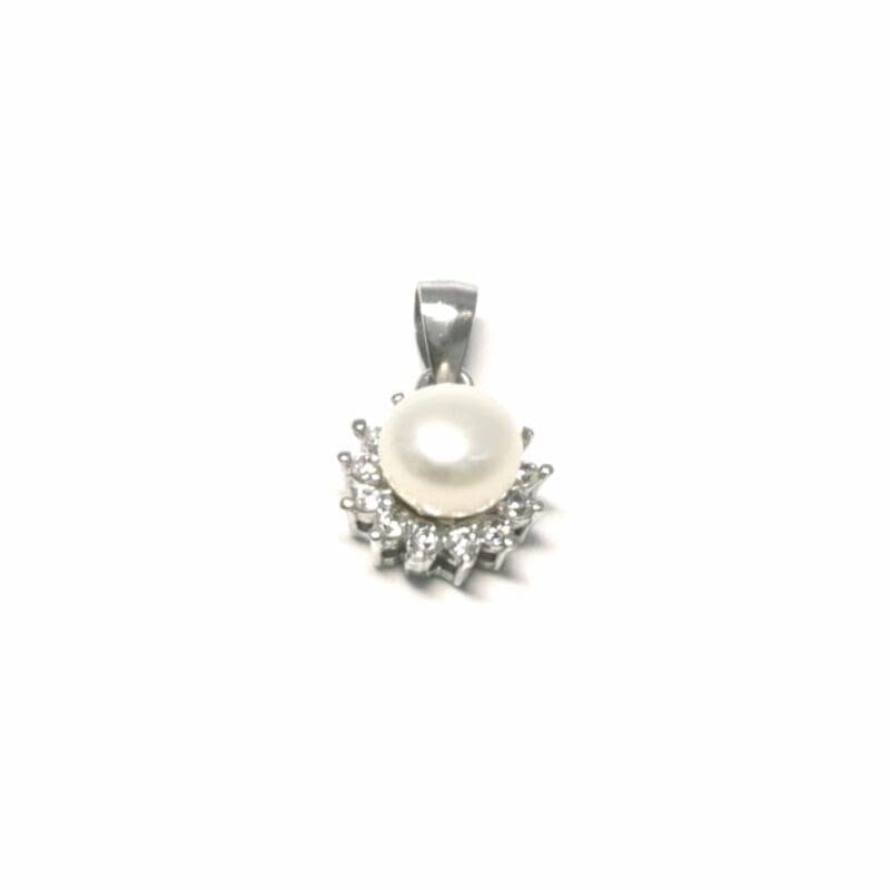 White stone pearl pendant, with silver components crafted from hallmarked, rhodium-plated 925 sterling silver – alternate front view – DRESCHER Jewellery®