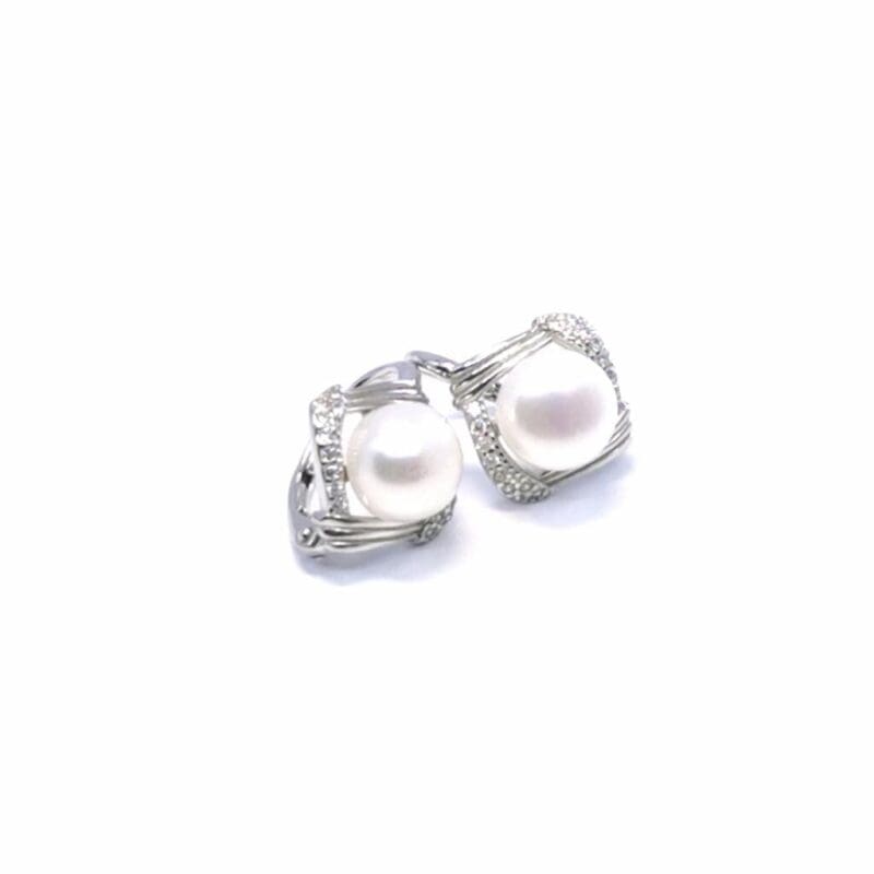 White stone pearl earrings with patent closure, with silver components crafted from hallmarked, rhodium-plated 925 sterling silver – back view – DRESCHER Jewellery®