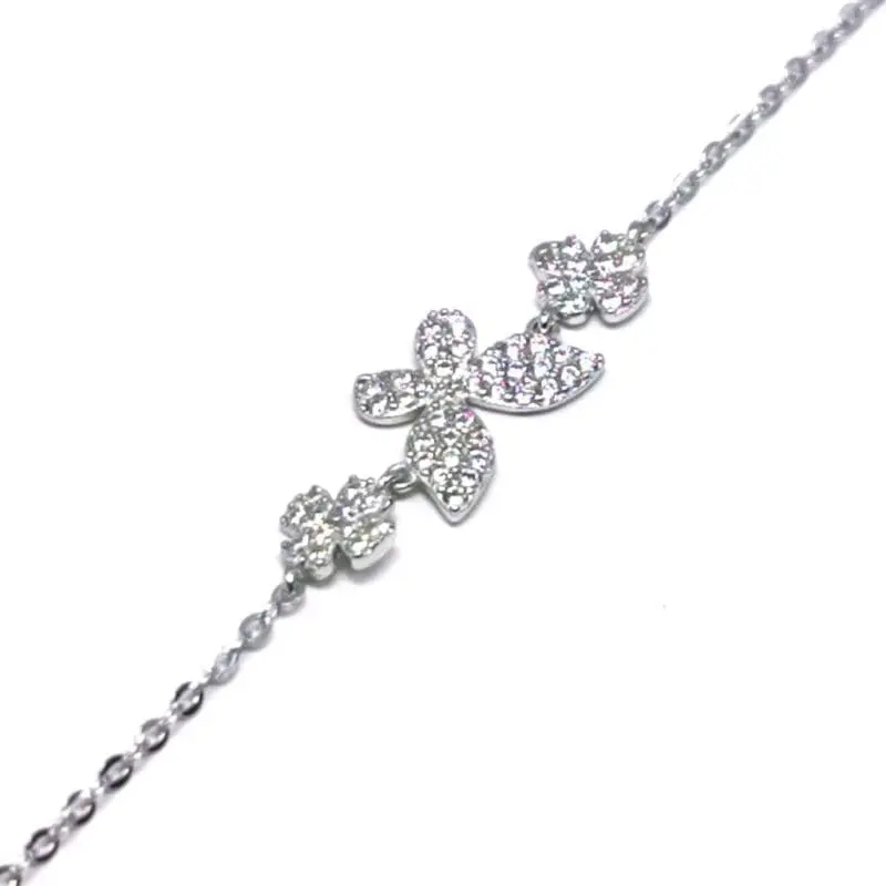 18_cfaf51d4-0059-4319-a7a3-505de2d788c3_1024x1024