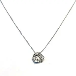 Silberne Kette mit weißem Stein Fantasy-Anhänger