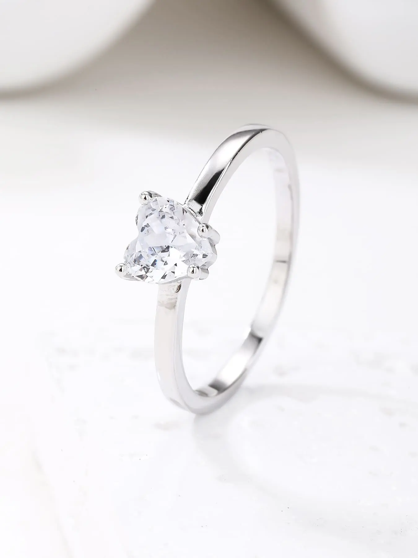 Ezüst szív alakú köves gyűrű_2