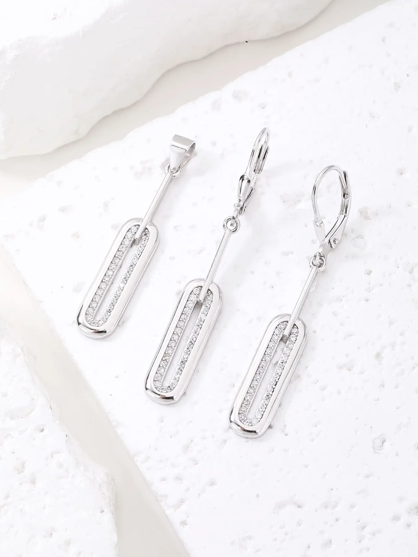 Ezüst téglalap alakú fehér köves ékszerszett_6