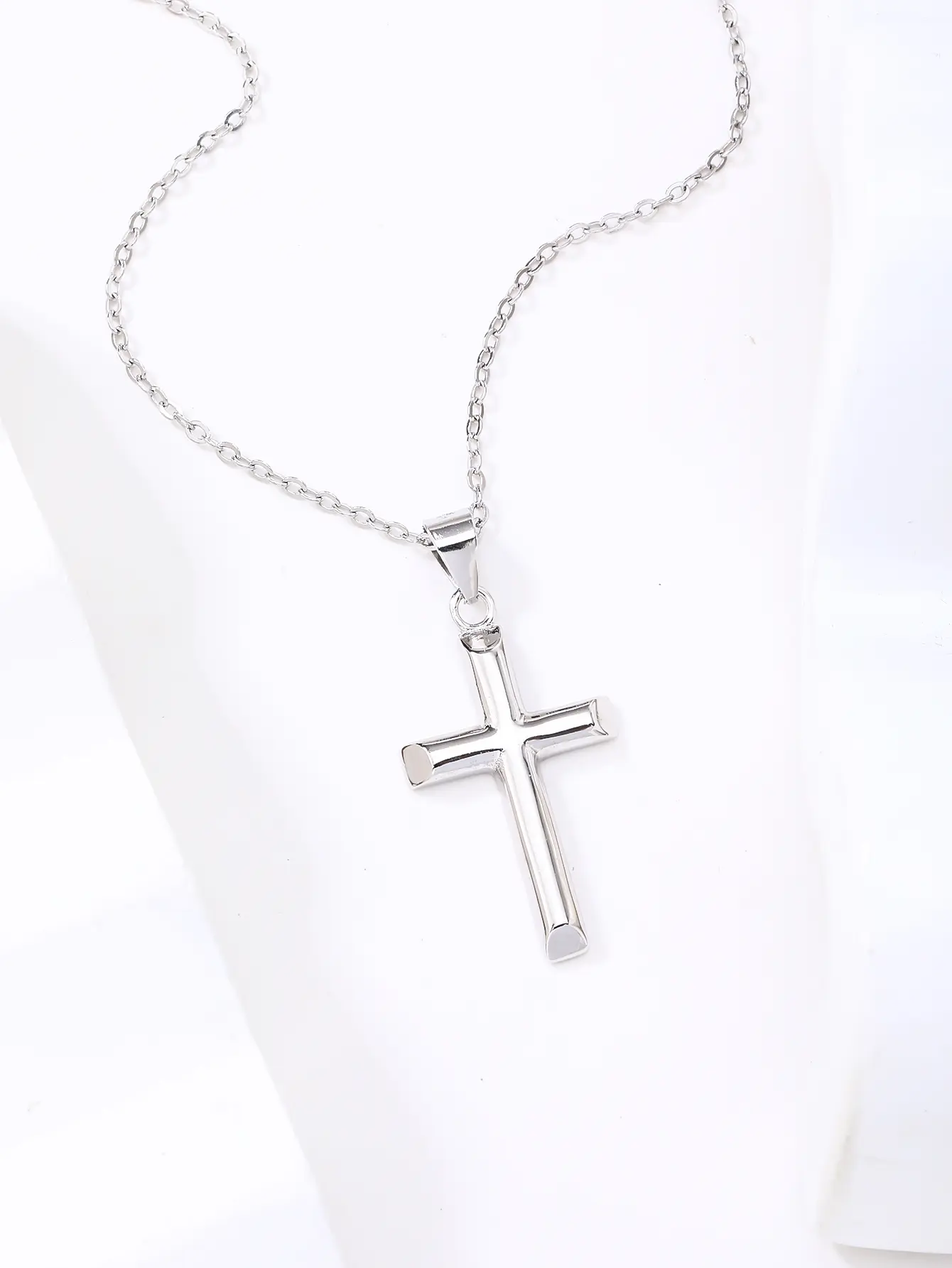 Ezüst kereszt medál – erő, hit és tisztaság_3