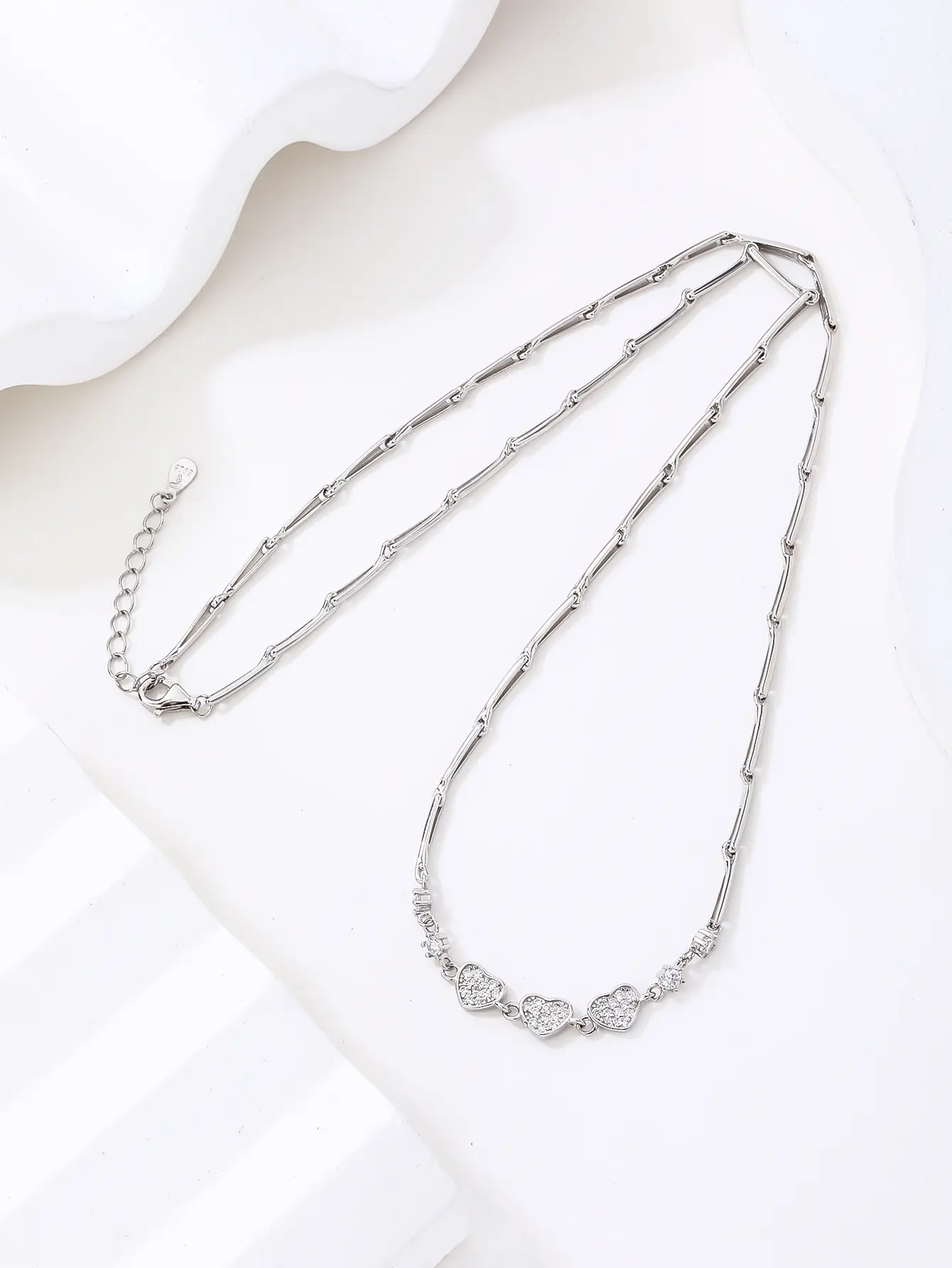 Szív motívumos cirkónia köves nyaklánc – 43,5+4 cm,_3