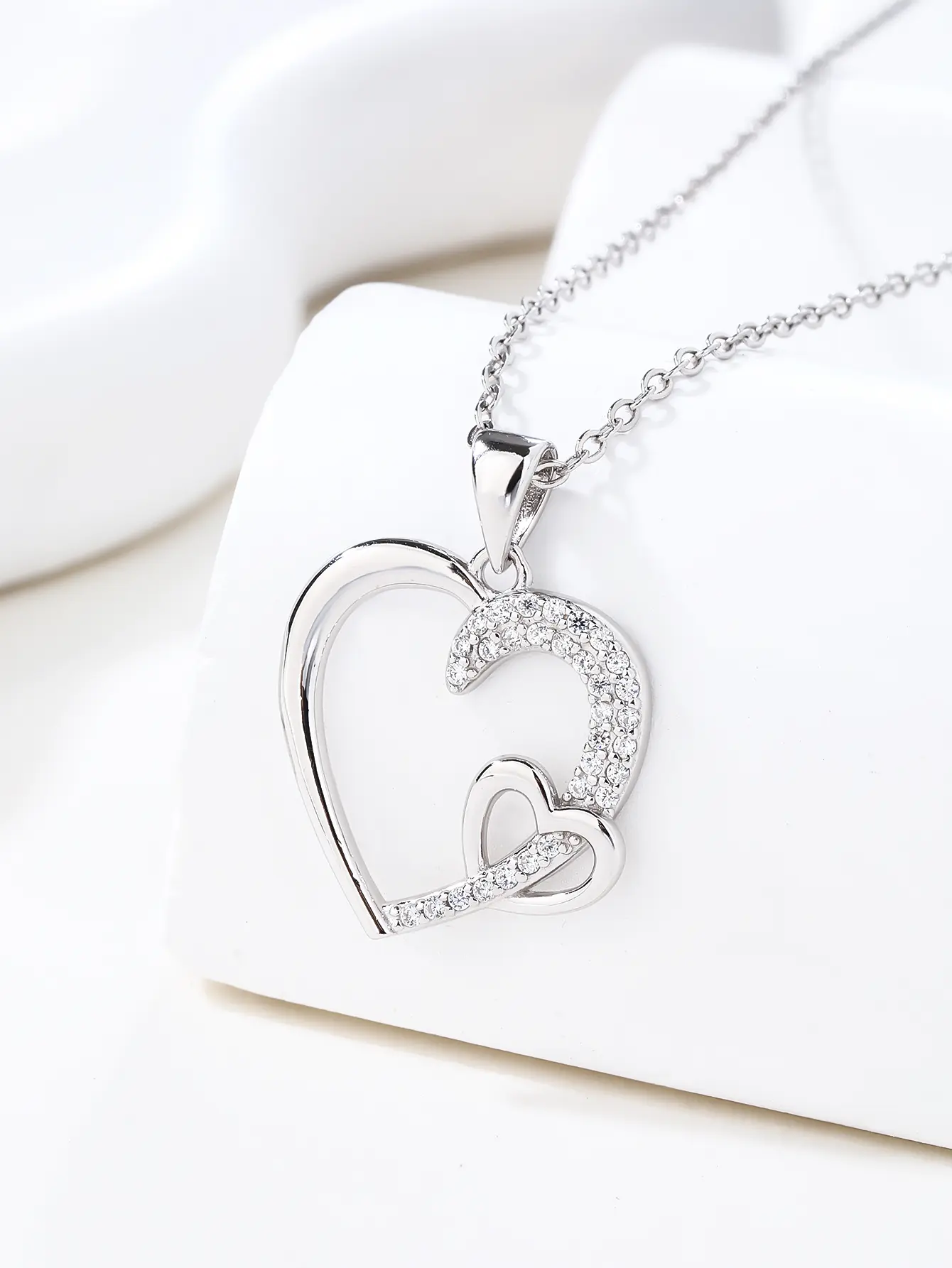 Aszimmetrikus szív medál cirkóniával_3